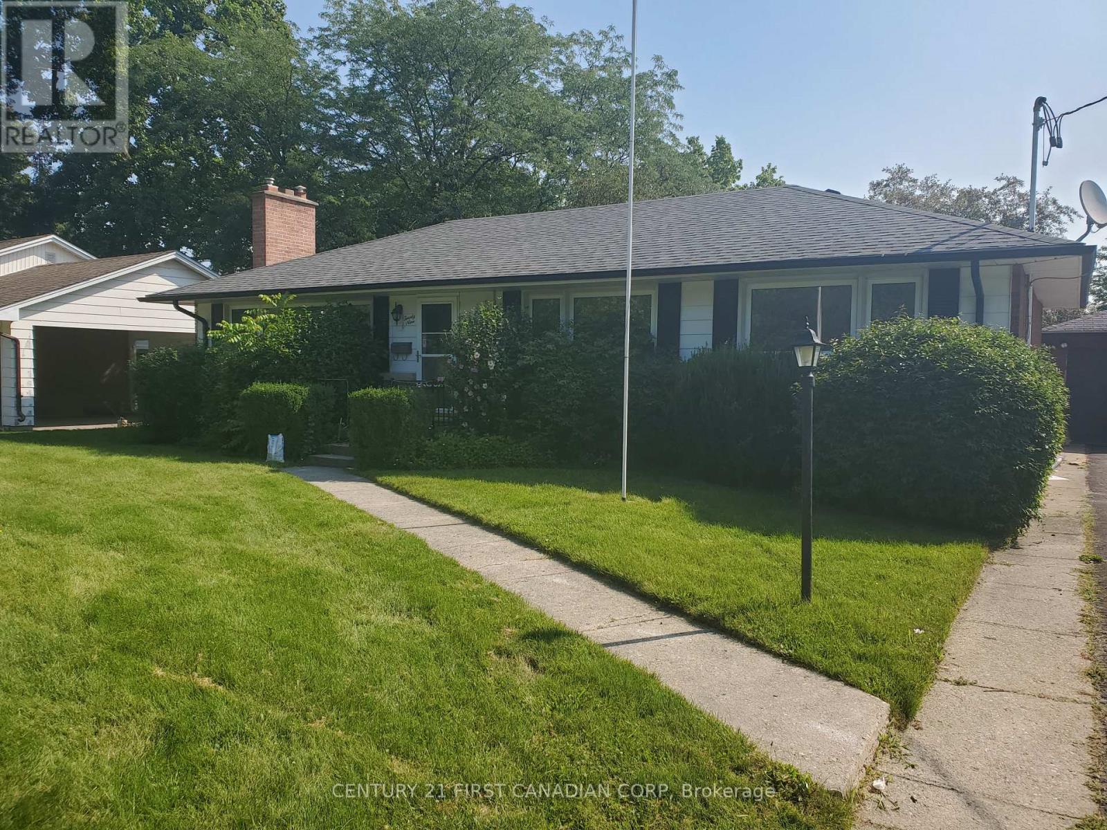 Lower - 29 Ford Crescent, London North, Ontario  N6G 1H8 - Photo 2 - X12901720