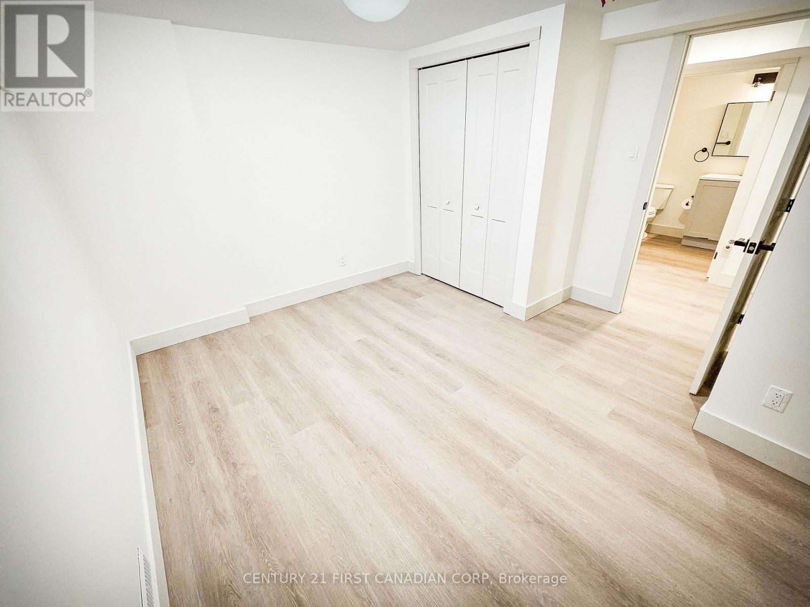 Lower - 29 Ford Crescent, London North, Ontario  N6G 1H8 - Photo 7 - X12901720