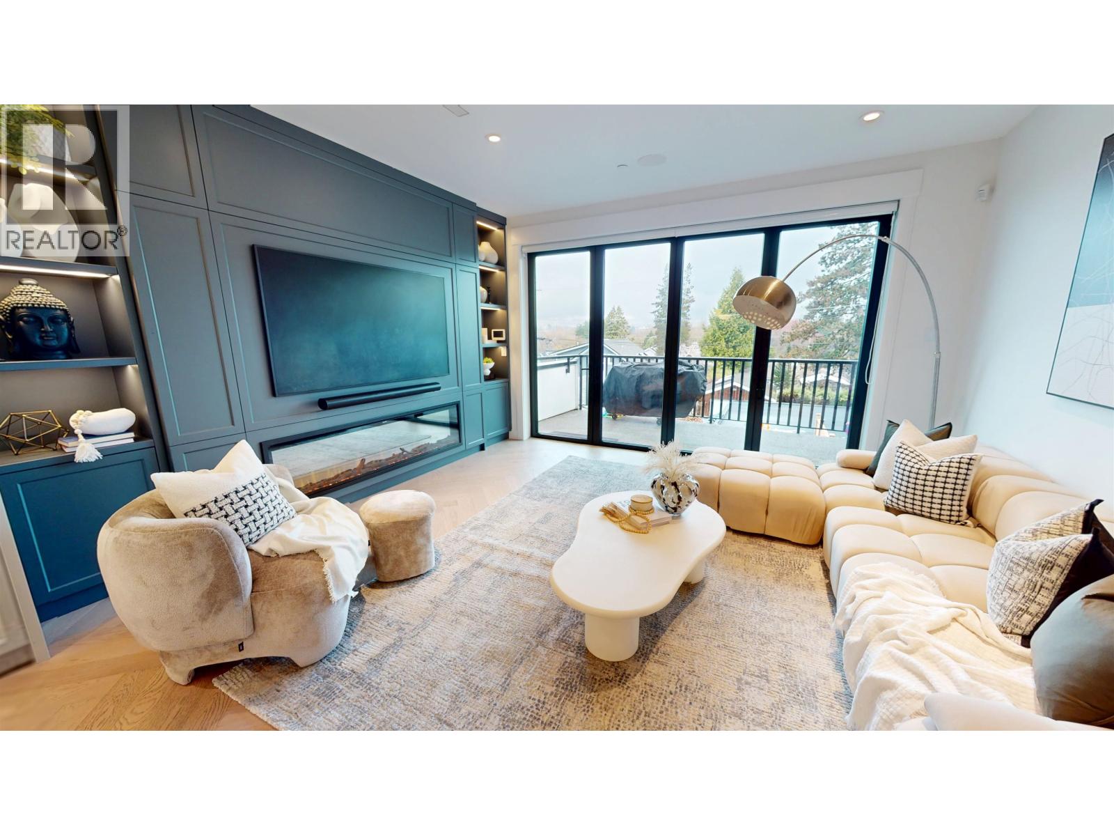 2171 Vanness Avenue, Vancouver, British Columbia  V5N 2M1 - Photo 2 - R3097618