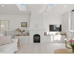 <div class="price">$1,599,900</div> 863 Lee Street, White Rock<br><div style="margin-bottom:8px;"><small>Engel & Volkers Vancouver (Branch)</small></div><div class='bed_bath'>4 Bed | 3 Bath</div>