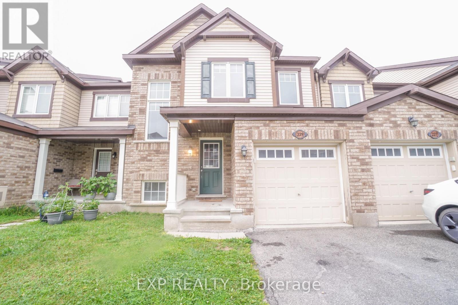 229 CAYMAN ROAD, Ottawa, Ontario