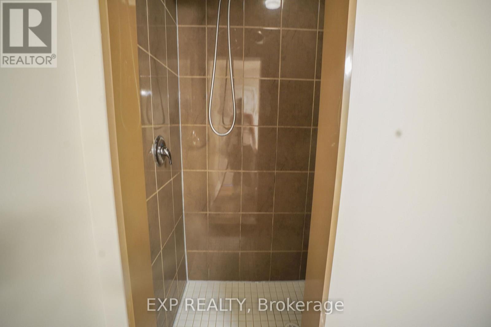 229 Cayman Road, Ottawa, Ontario  K2S 0N8 - Photo 10 - X12901724