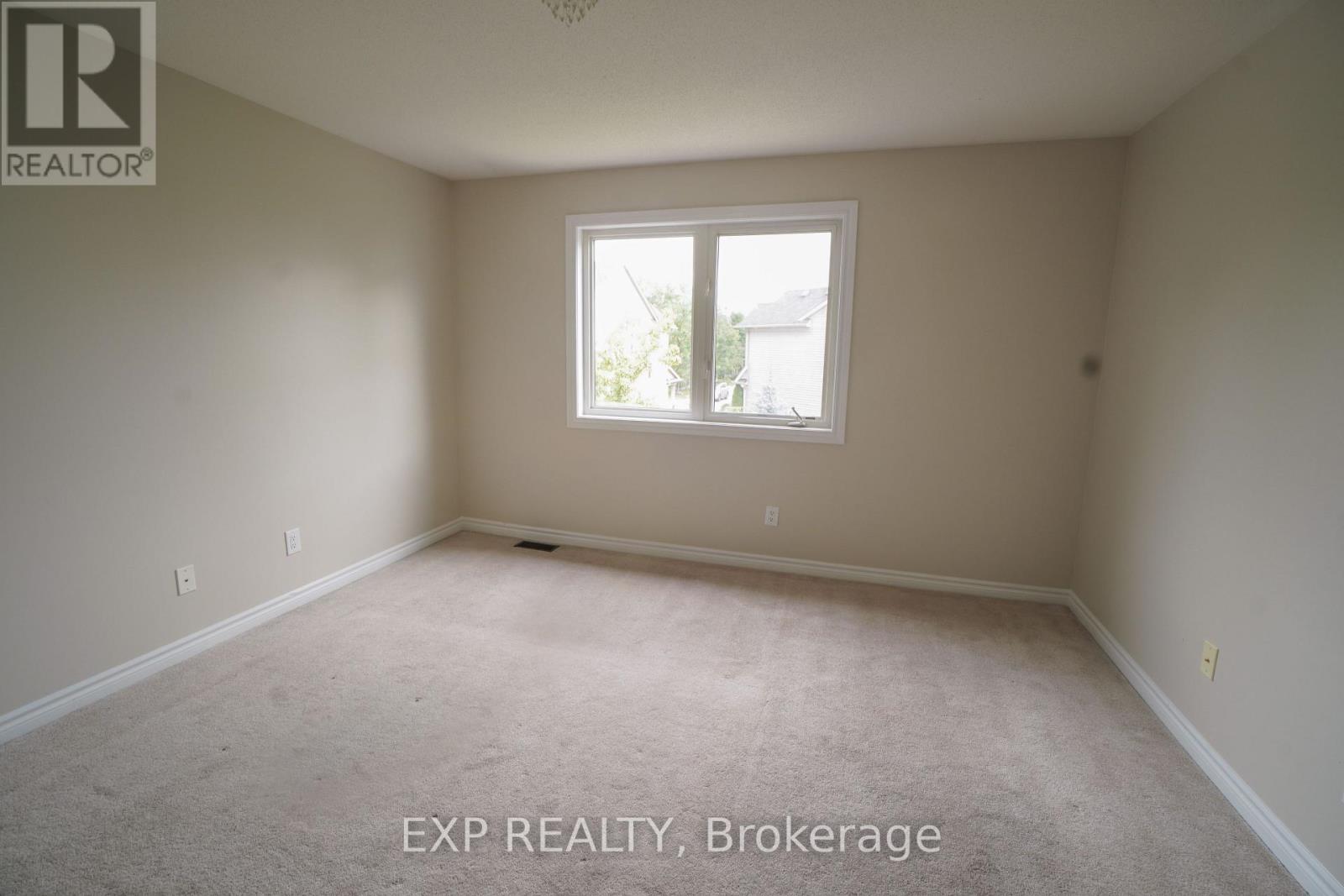 229 Cayman Road, Ottawa, Ontario  K2S 0N8 - Photo 13 - X12901724