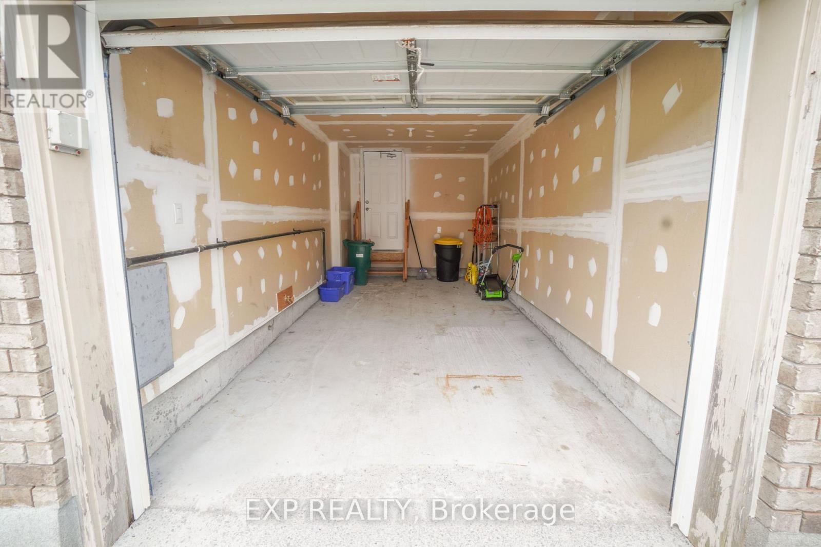 229 Cayman Road, Ottawa, Ontario  K2S 0N8 - Photo 24 - X12901724