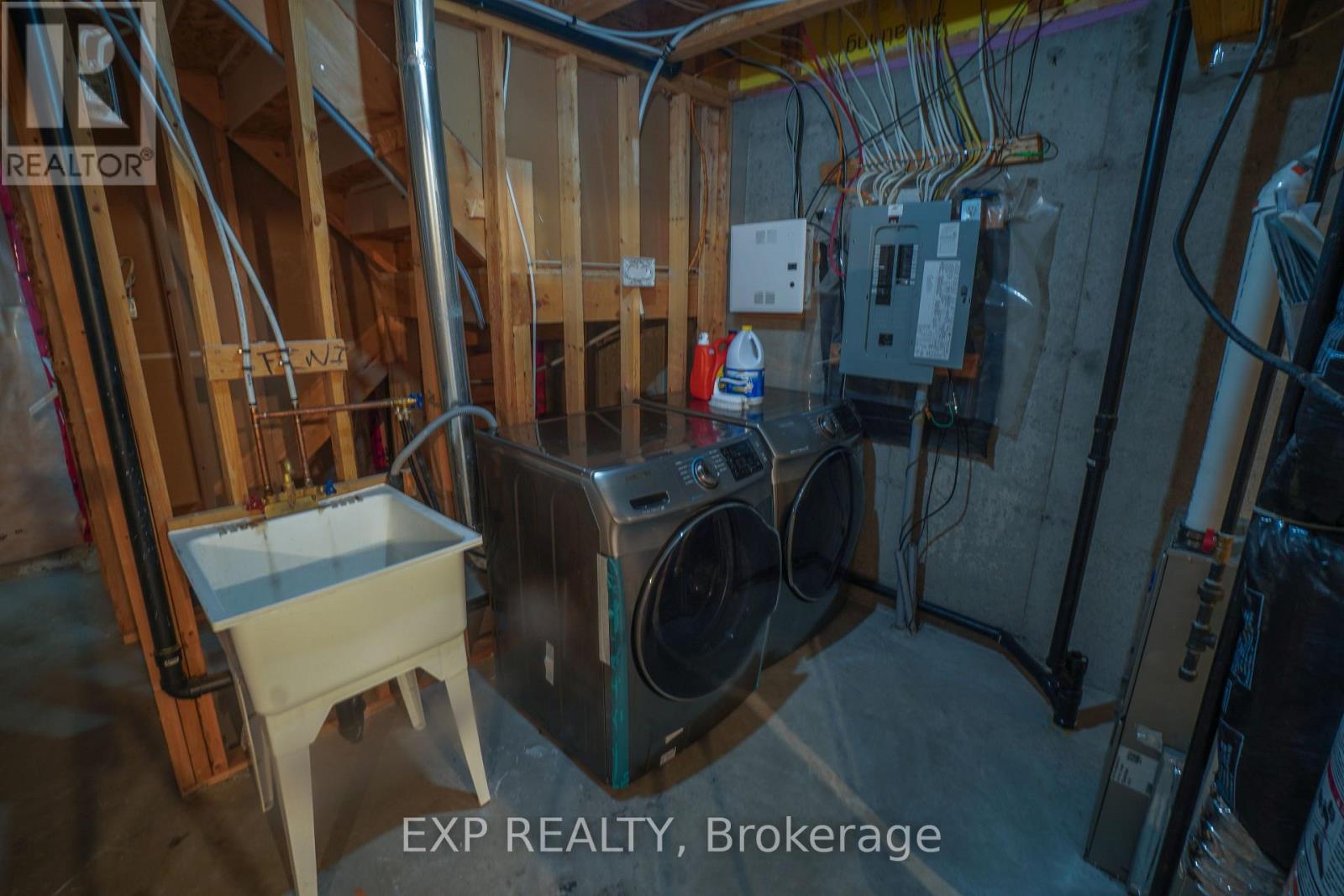 229 Cayman Road, Ottawa, Ontario  K2S 0N8 - Photo 26 - X12901724