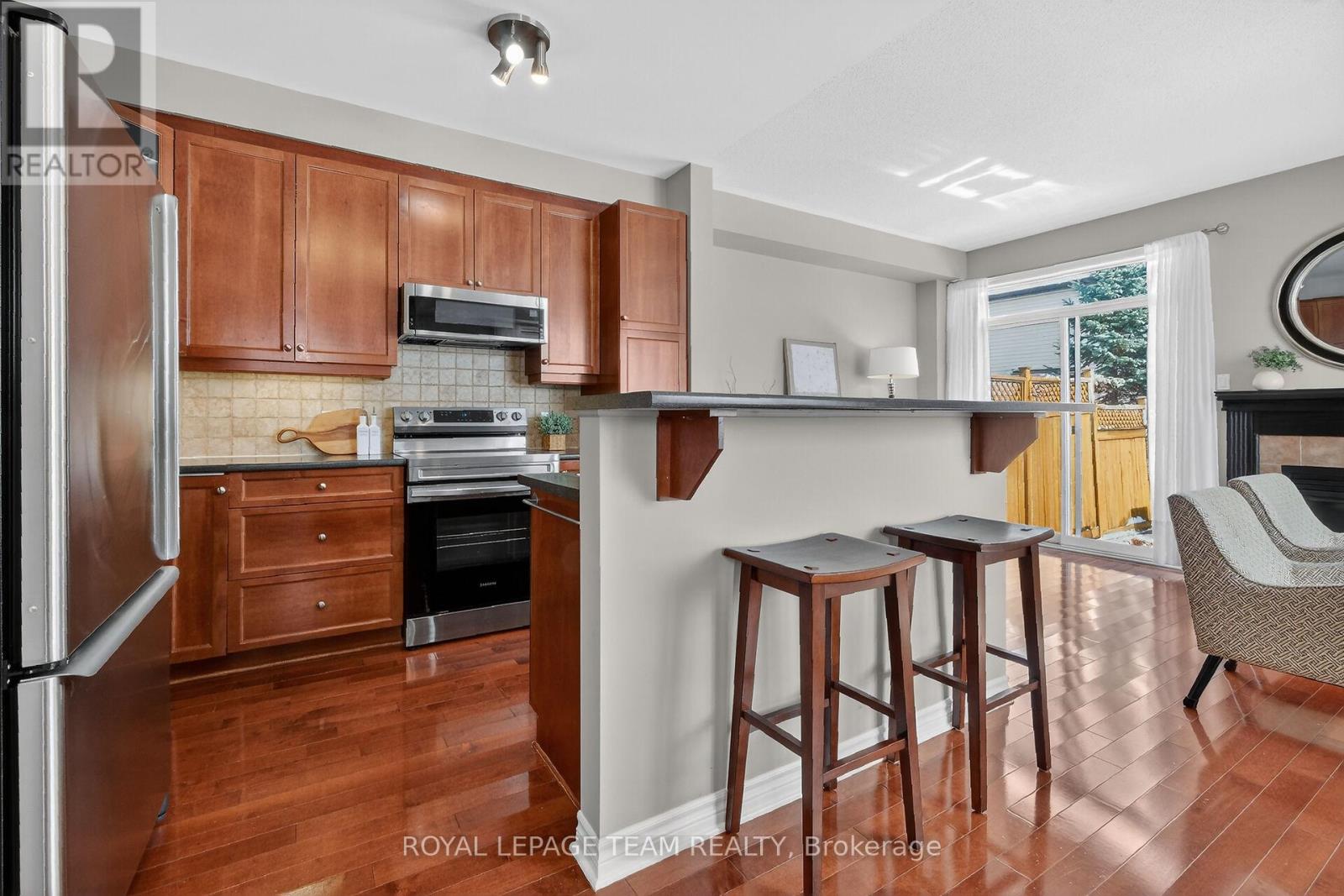 100 Shepody Circle, Ottawa, Ontario  K1T 4H9 - Photo 16 - X12901736