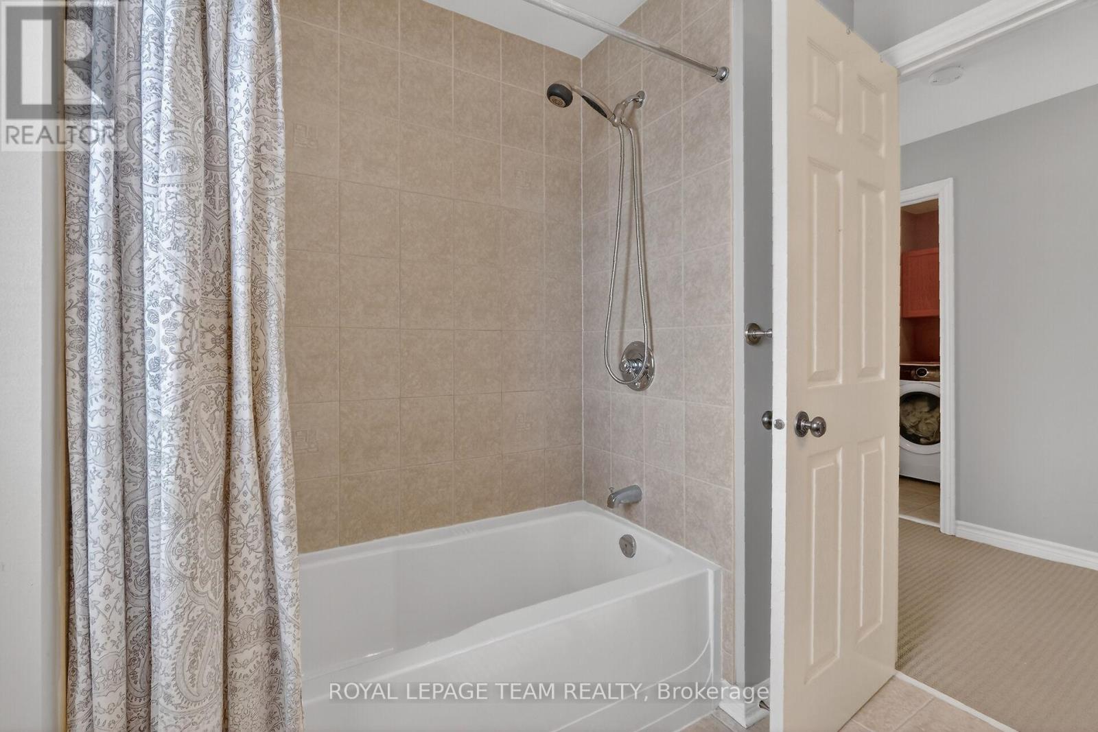 100 Shepody Circle, Ottawa, Ontario  K1T 4H9 - Photo 31 - X12901736