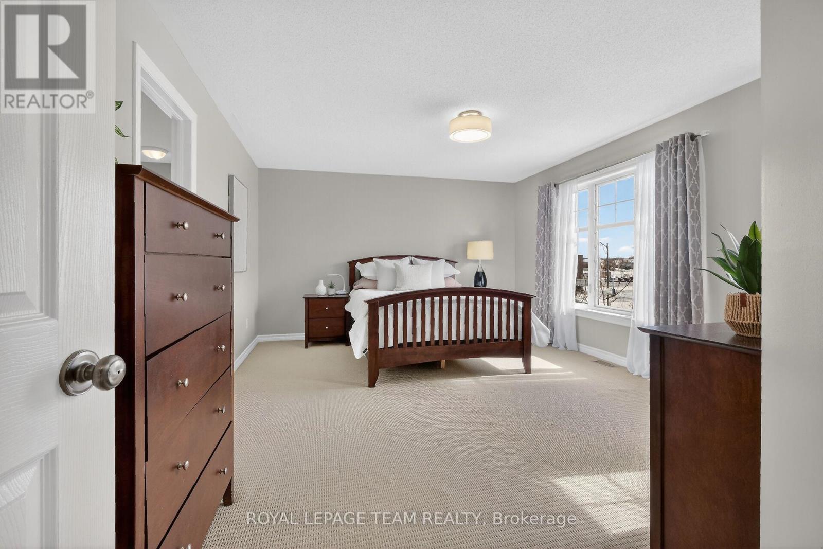 100 Shepody Circle, Ottawa, Ontario  K1T 4H9 - Photo 32 - X12901736