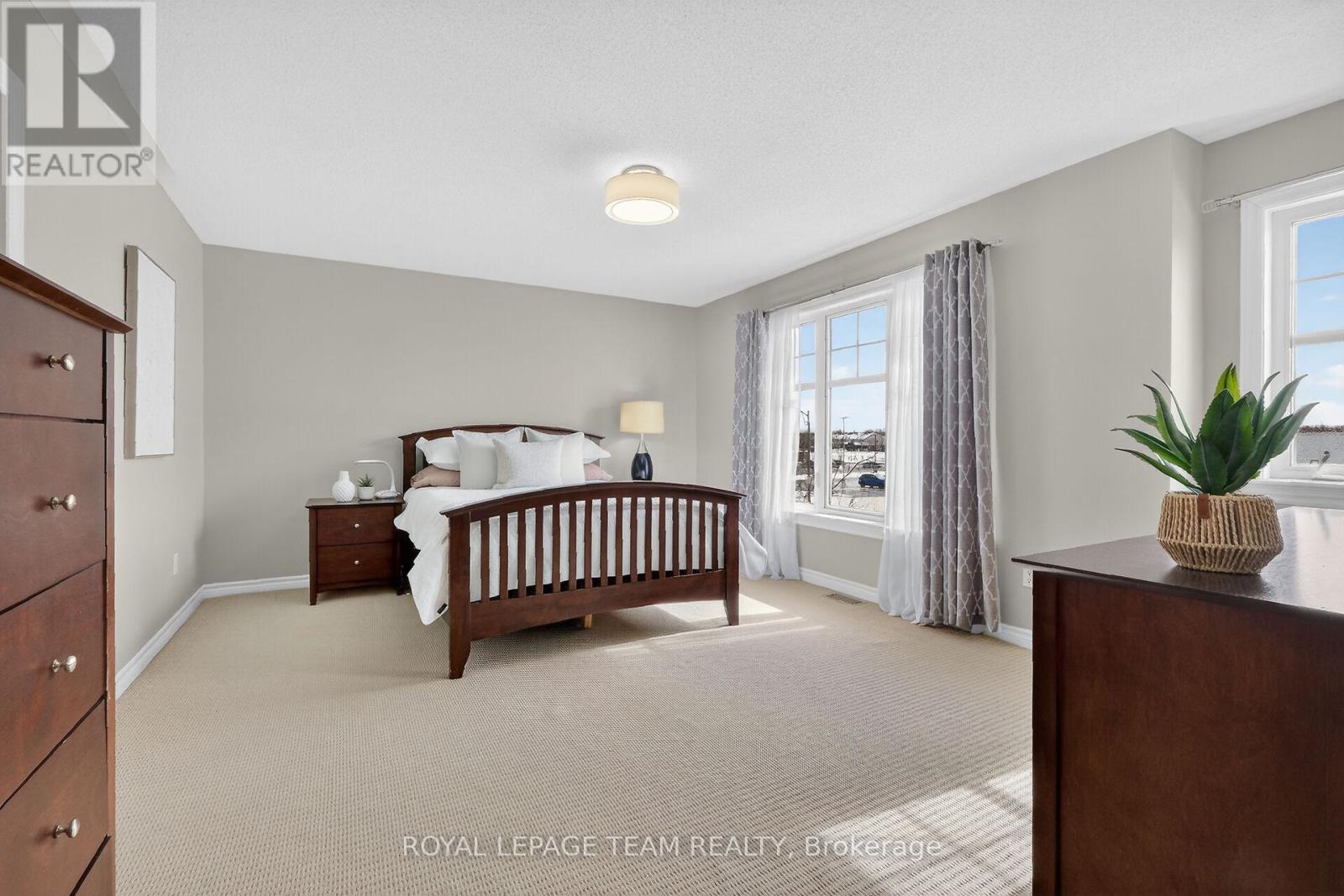 100 Shepody Circle, Ottawa, Ontario  K1T 4H9 - Photo 33 - X12901736