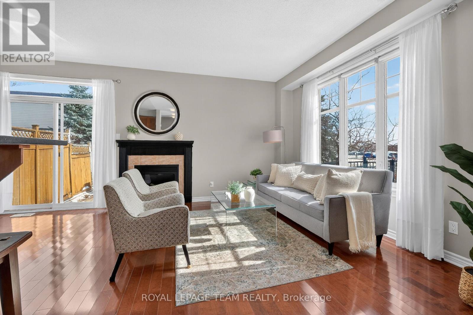 100 Shepody Circle, Ottawa, Ontario  K1T 4H9 - Photo 8 - X12901736