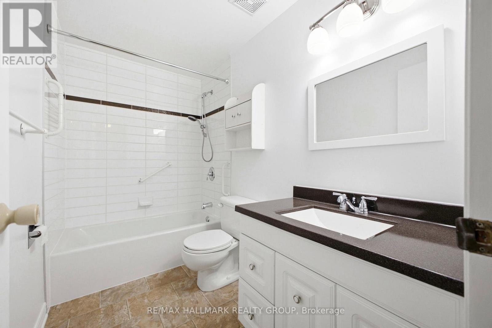 111 - 1389 Palmerston Drive, Ottawa, Ontario  K1J 8N9 - Photo 12 - X12901738