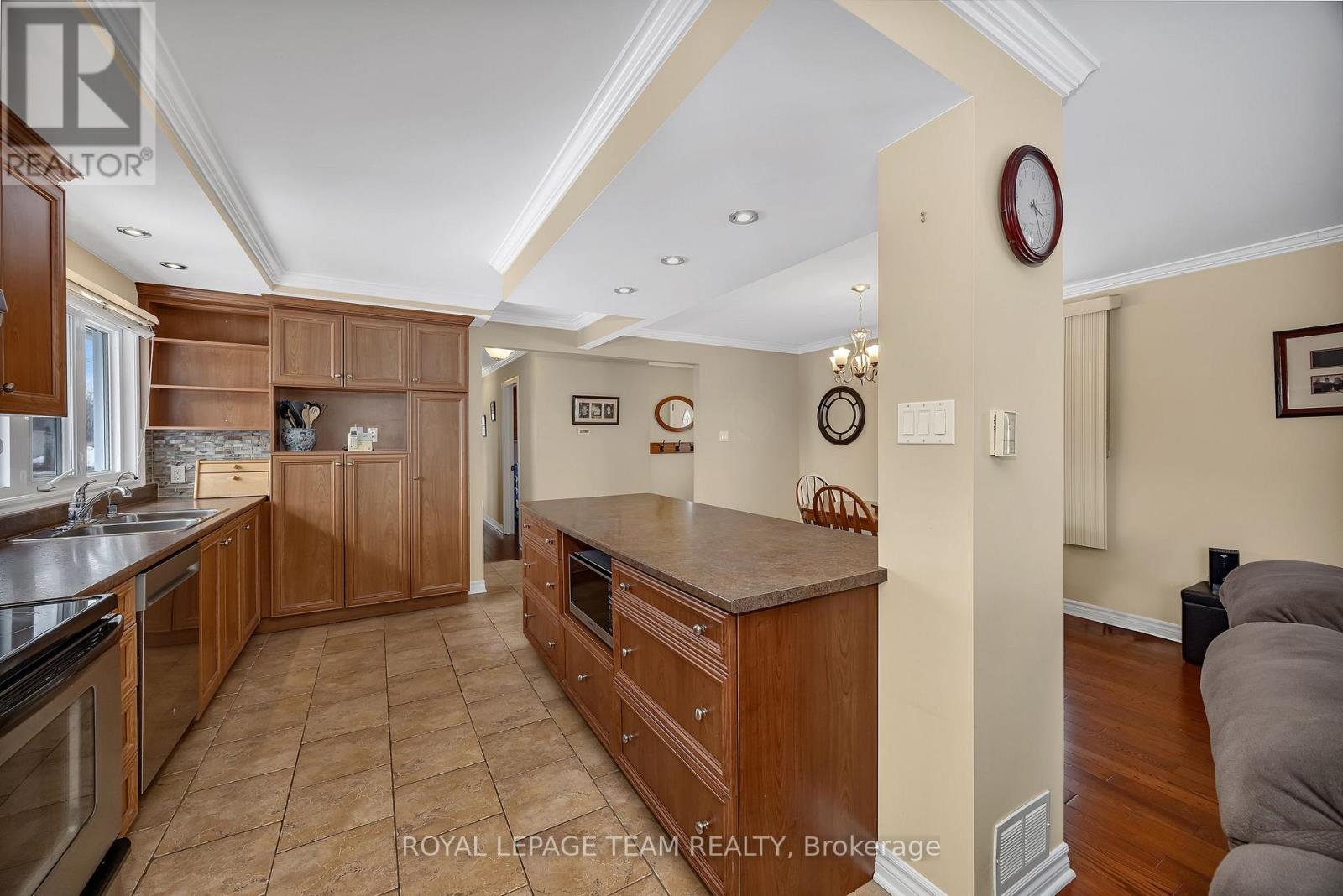 280 County 44 Road, North Grenville, Ontario  K0G 1J0 - Photo 10 - X12901764