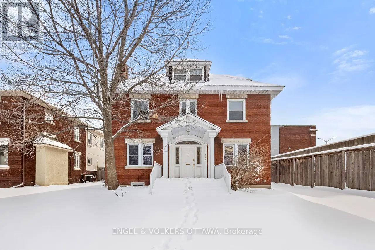 326 CLEMOW AVENUE, Ottawa, Ontario