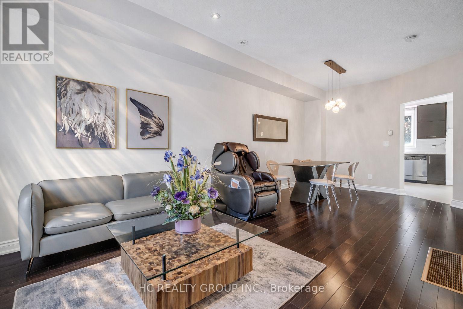 Th6 - 225 South Park Road, Markham, Ontario  L3T 0B6 - Photo 10 - N12901698