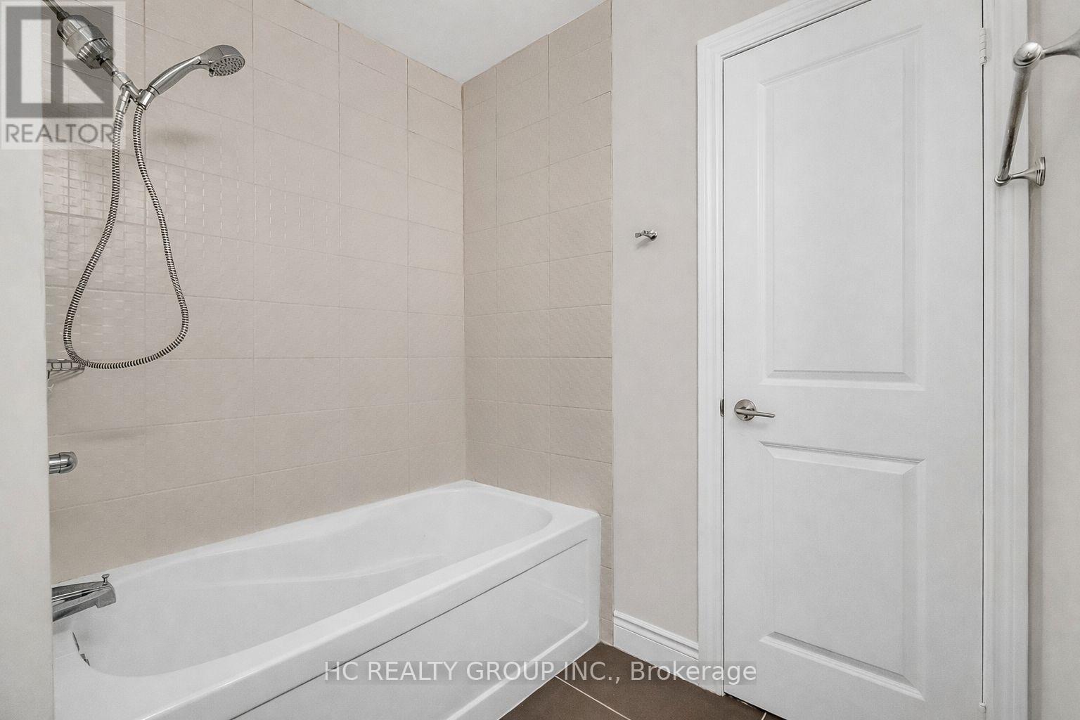 Th6 - 225 South Park Road, Markham, Ontario  L3T 0B6 - Photo 8 - N12901698
