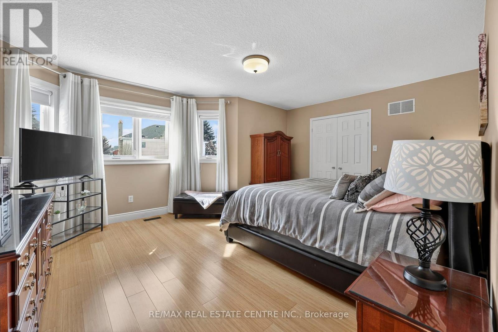 205 Walsh Crescent, Orangeville, Ontario  L9W 4T2 - Photo 19 - W12901694