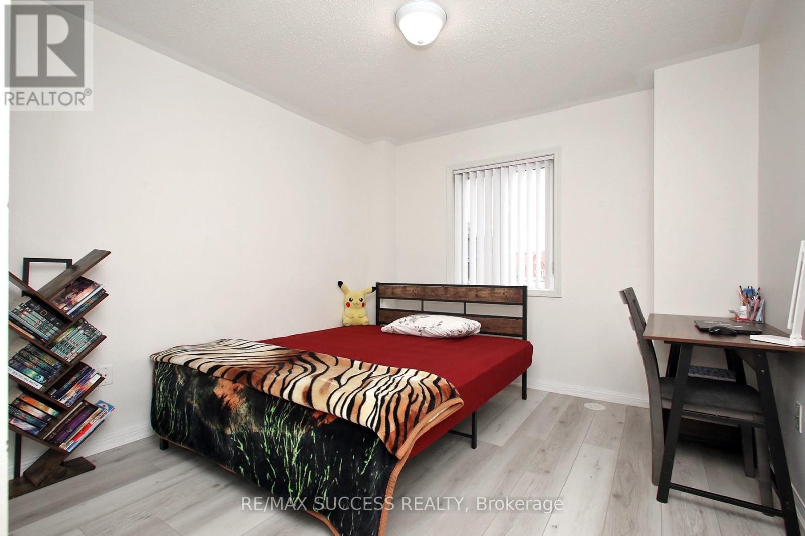 320 - 250 Sunny Meadow Boulevard, Brampton, Ontario  L6R 3Y7 - Photo 17 - W12901714