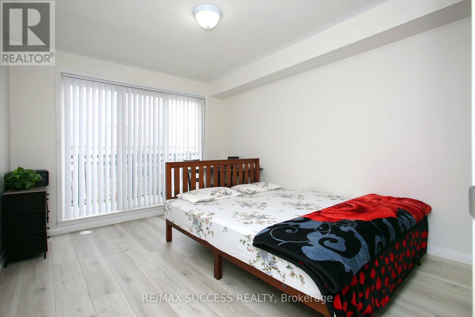 320 - 250 Sunny Meadow Boulevard, Brampton, Ontario  L6R 3Y7 - Photo 21 - W12901714