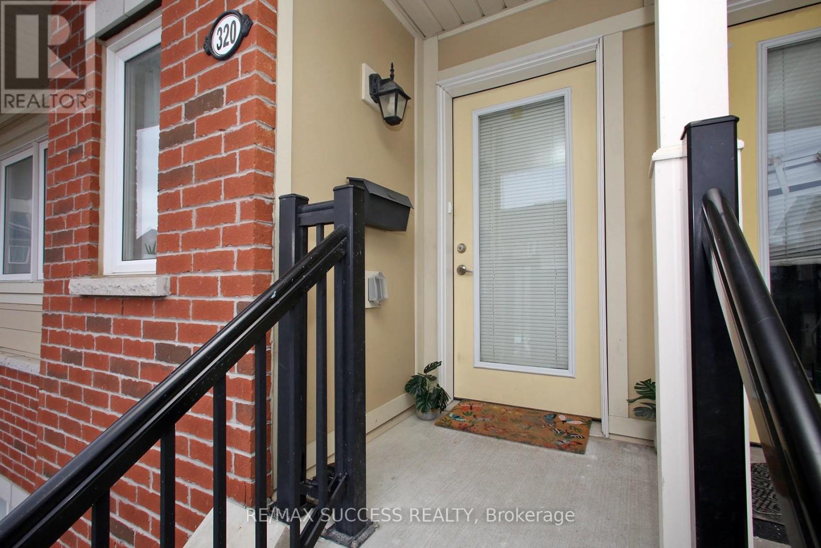 320 - 250 Sunny Meadow Boulevard, Brampton, Ontario  L6R 3Y7 - Photo 3 - W12901714
