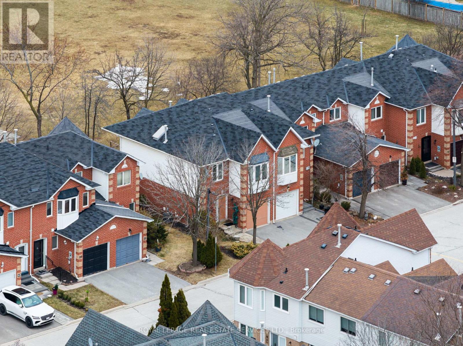 86 - 1240 Westview Terrace, Oakville, Ontario  L6M 3M4 - Photo 2 - W12901728