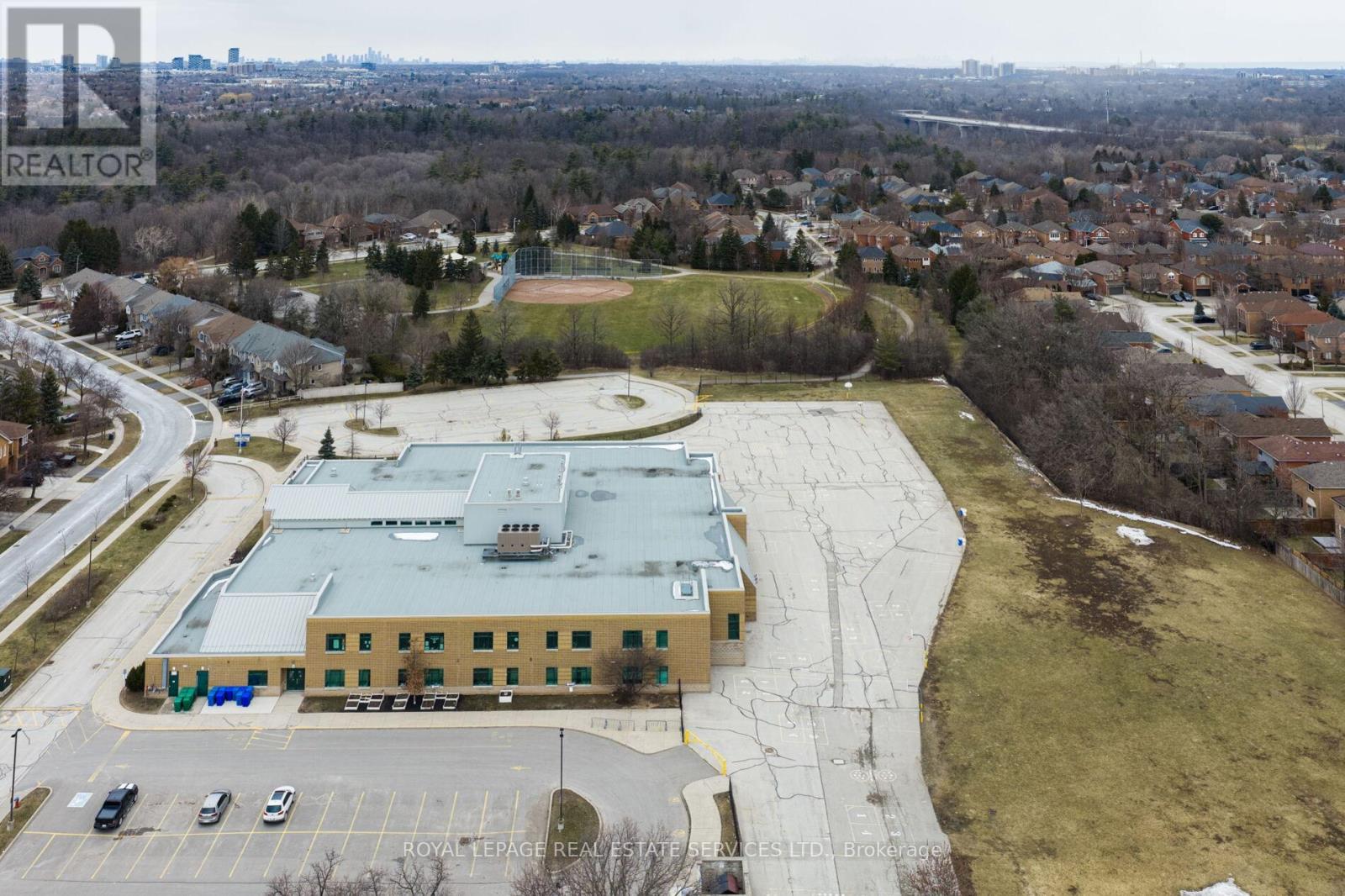 86 - 1240 Westview Terrace, Oakville, Ontario  L6M 3M4 - Photo 49 - W12901728