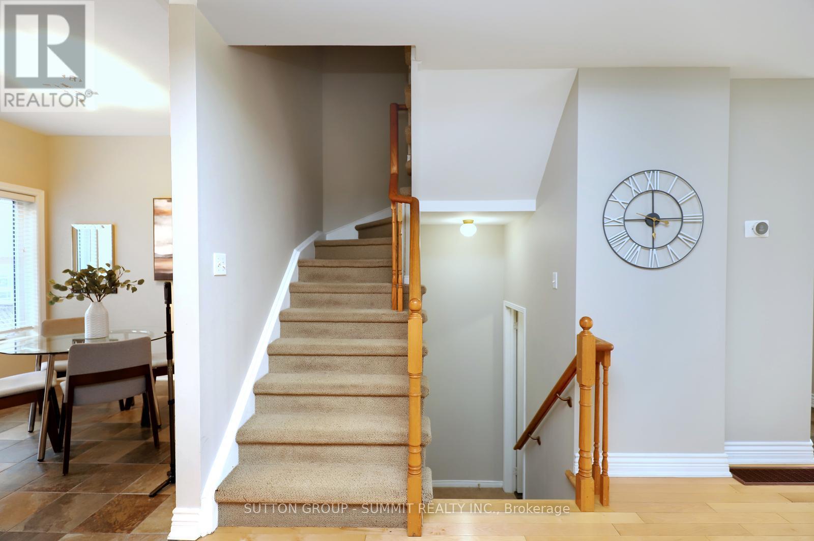 260 Glenashton Drive, Oakville, Ontario  L6H 6H5 - Photo 16 - W12901732