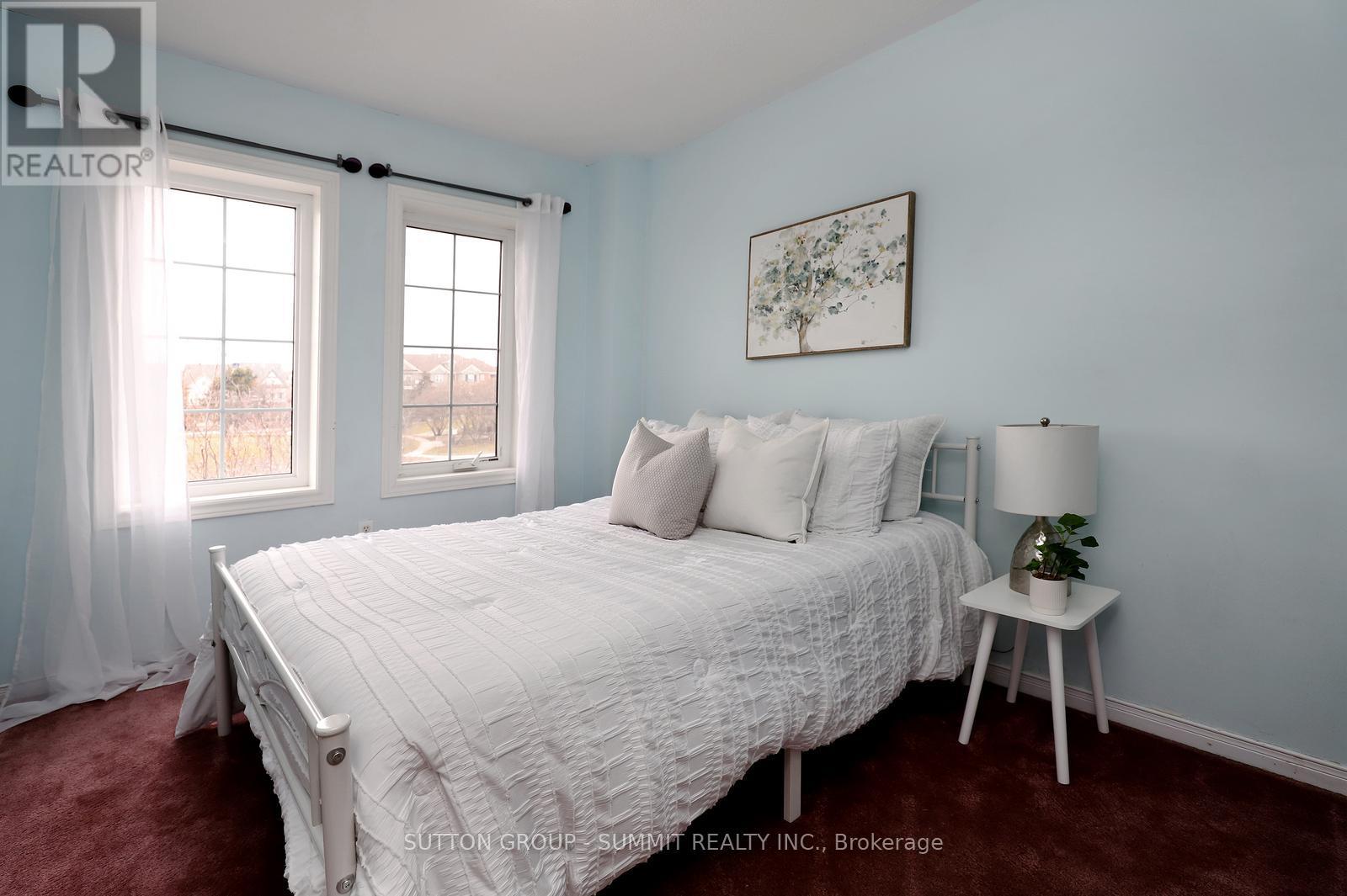 260 Glenashton Drive, Oakville, Ontario  L6H 6H5 - Photo 20 - W12901732