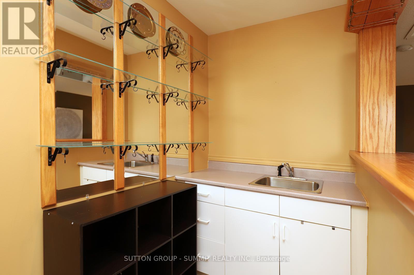 260 Glenashton Drive, Oakville, Ontario  L6H 6H5 - Photo 27 - W12901732