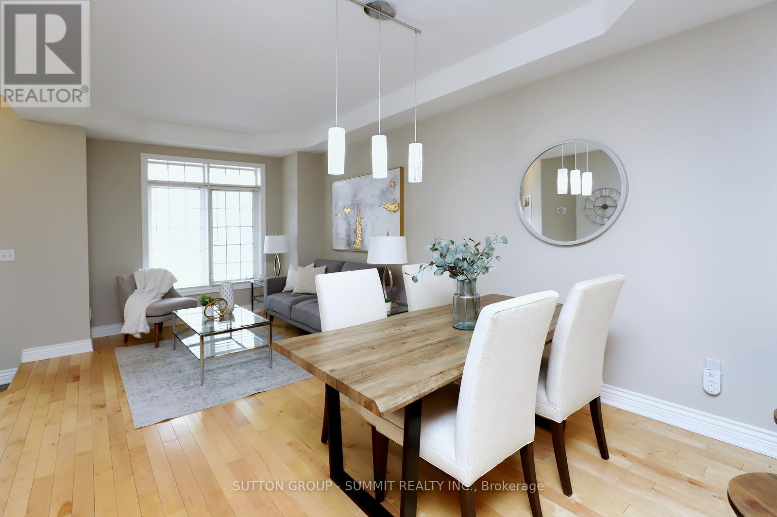 260 Glenashton Drive, Oakville, Ontario  L6H 6H5 - Photo 8 - W12901732