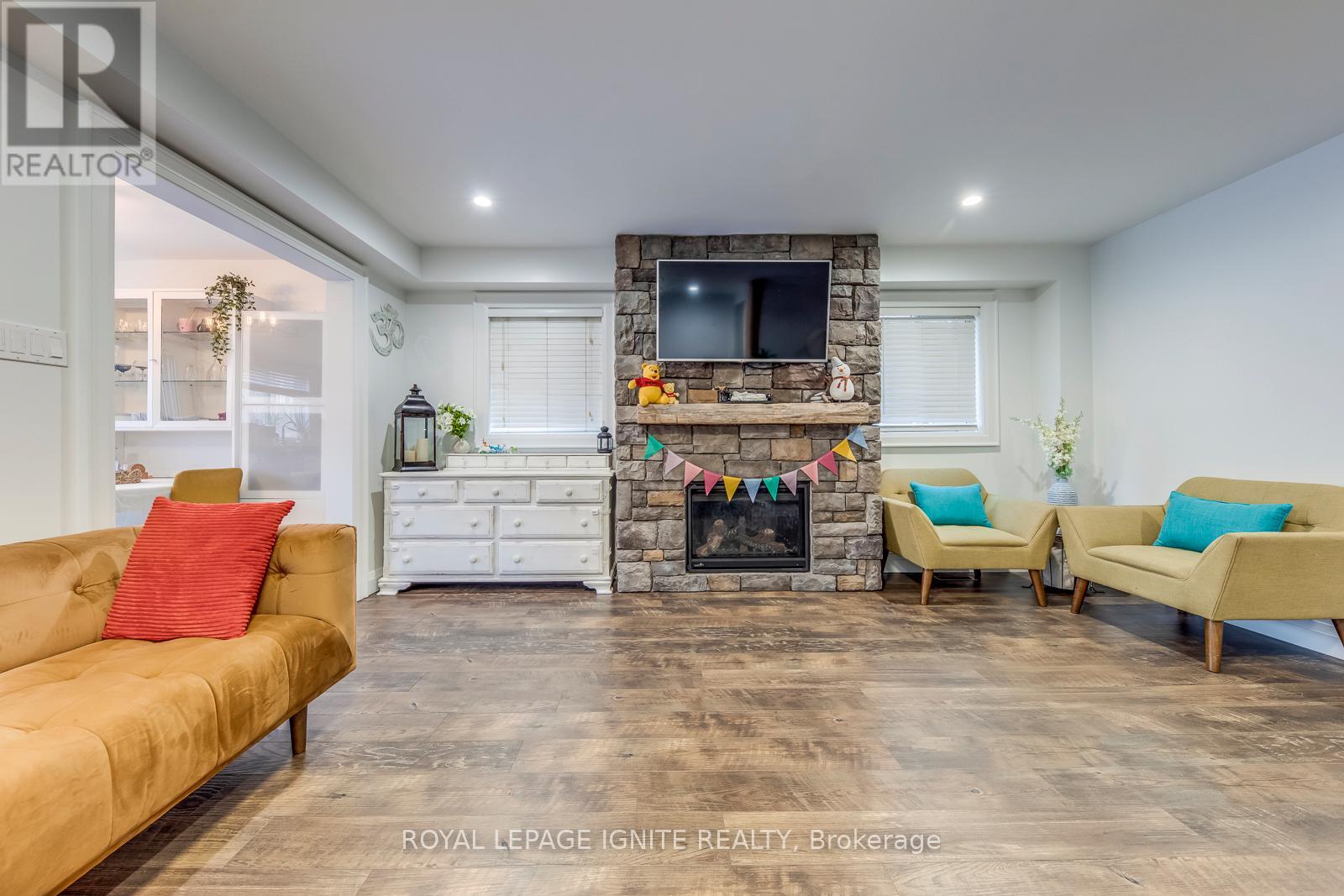 5637 Evelyn Lane, Burlington, Ontario  L7L 6X1 - Photo 10 - W12901746