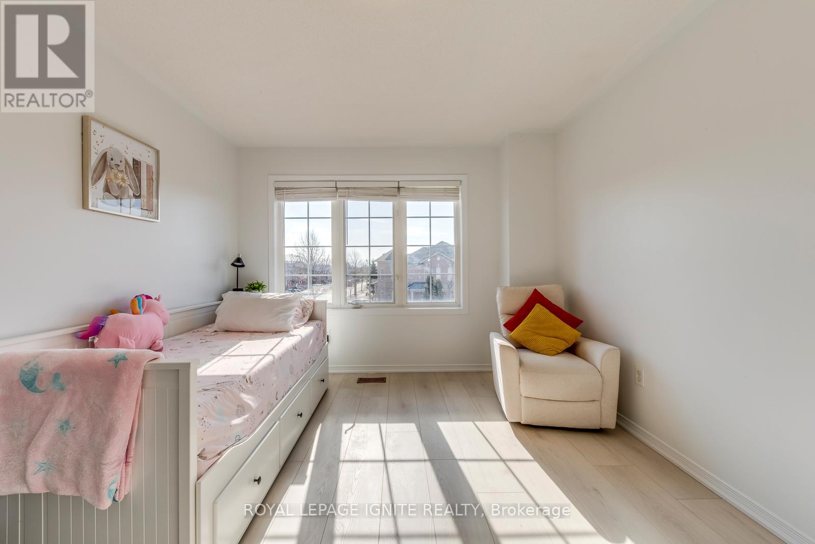 5637 Evelyn Lane, Burlington, Ontario  L7L 6X1 - Photo 25 - W12901746