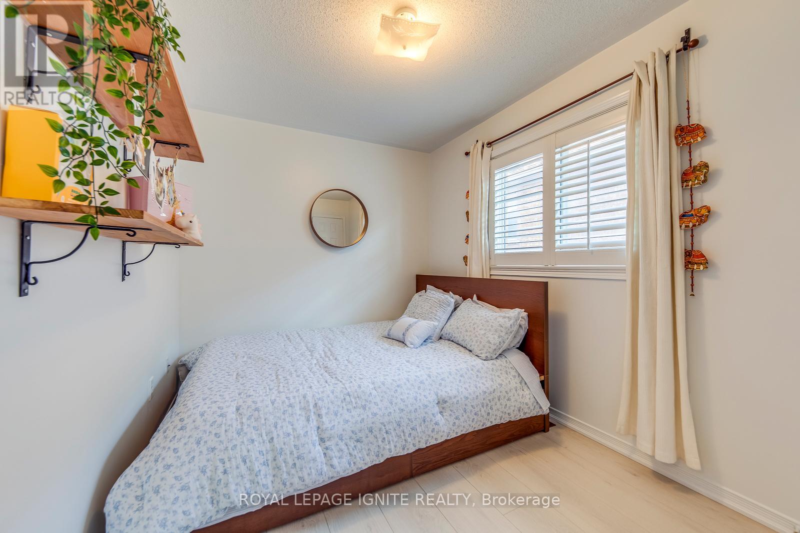 5637 Evelyn Lane, Burlington, Ontario  L7L 6X1 - Photo 26 - W12901746