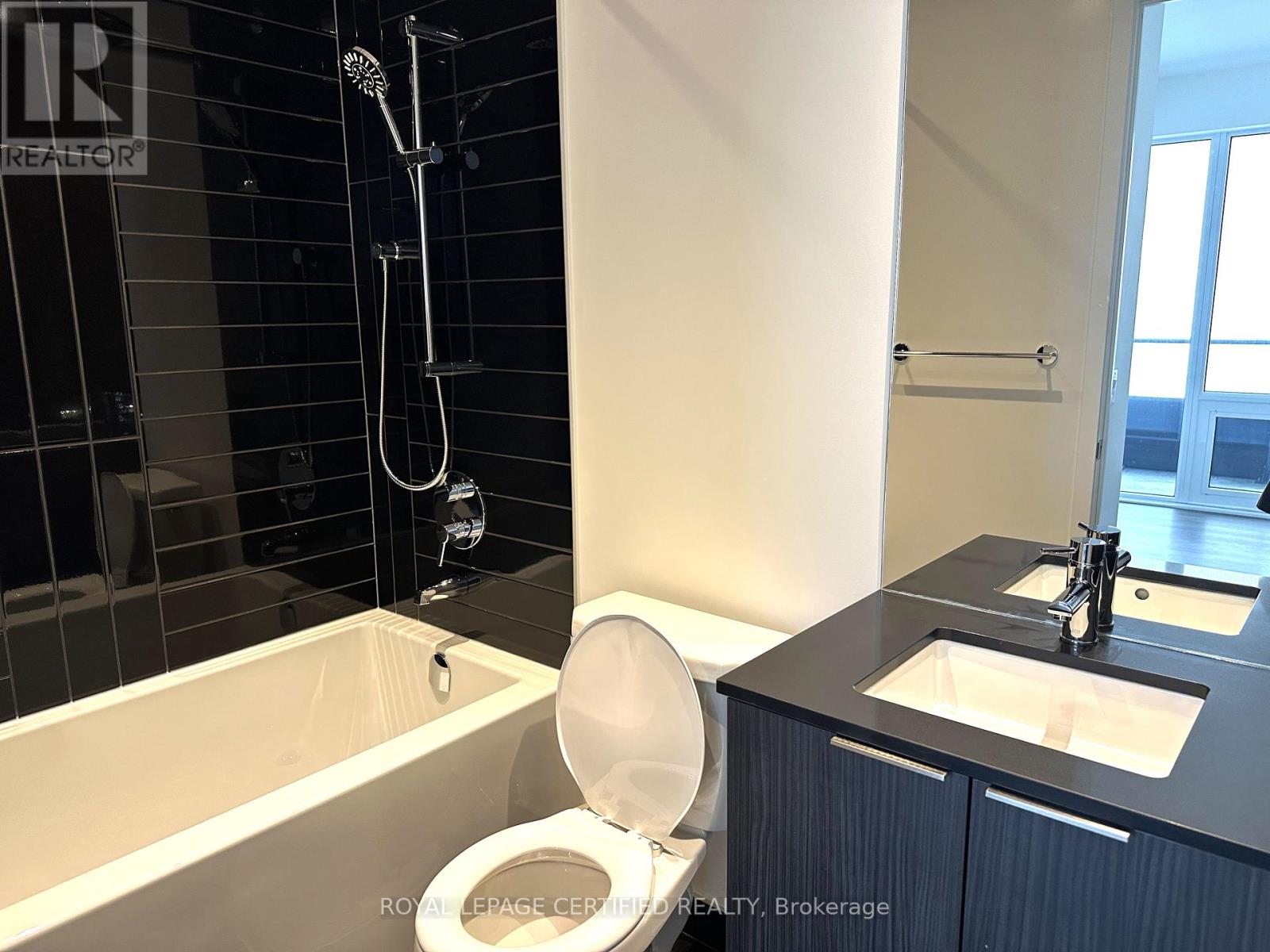 3311 - 448 Burnhamthorpe Road W, Mississauga (City Centre), Ontario  L5B 4M6 - Photo 22 - W12901748