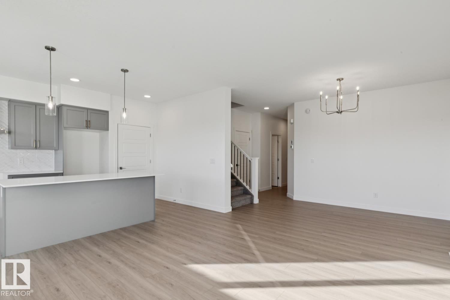 19027 20 Avenue Nw, Edmonton, Alberta  T6M 3E8 - Photo 9 - E4468973