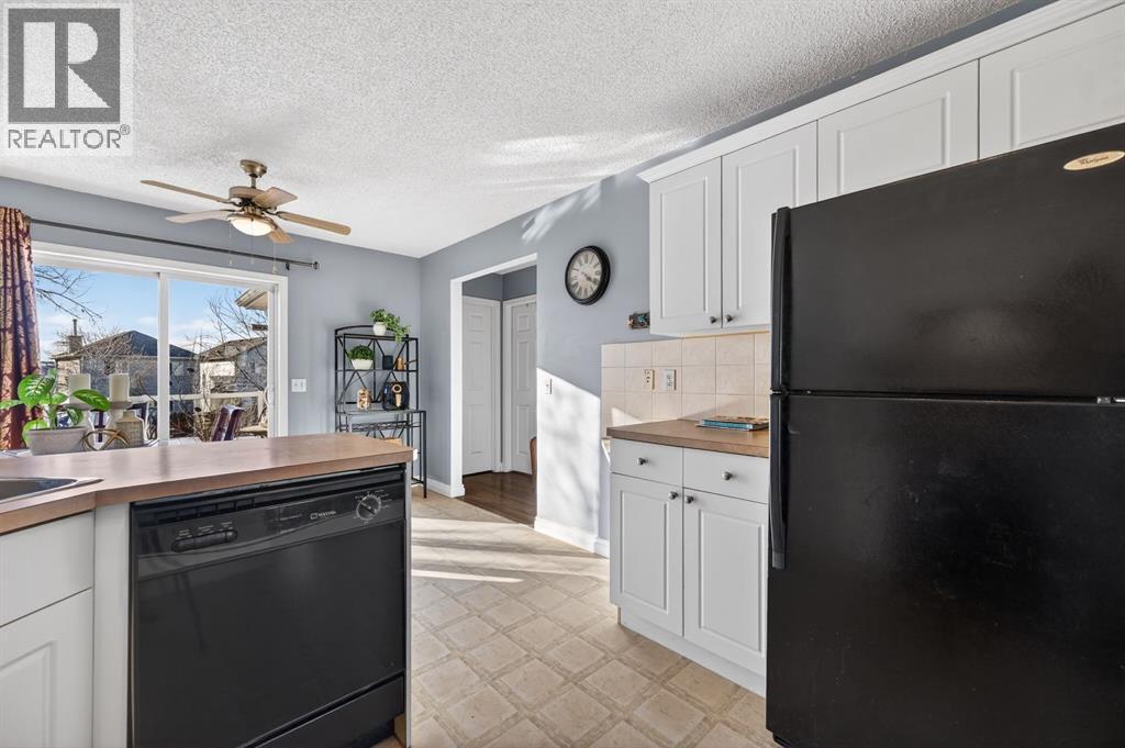 131 Covepark Place NE, Calgary, Alberta  T3K 6A1 - Photo 8 - A2288121