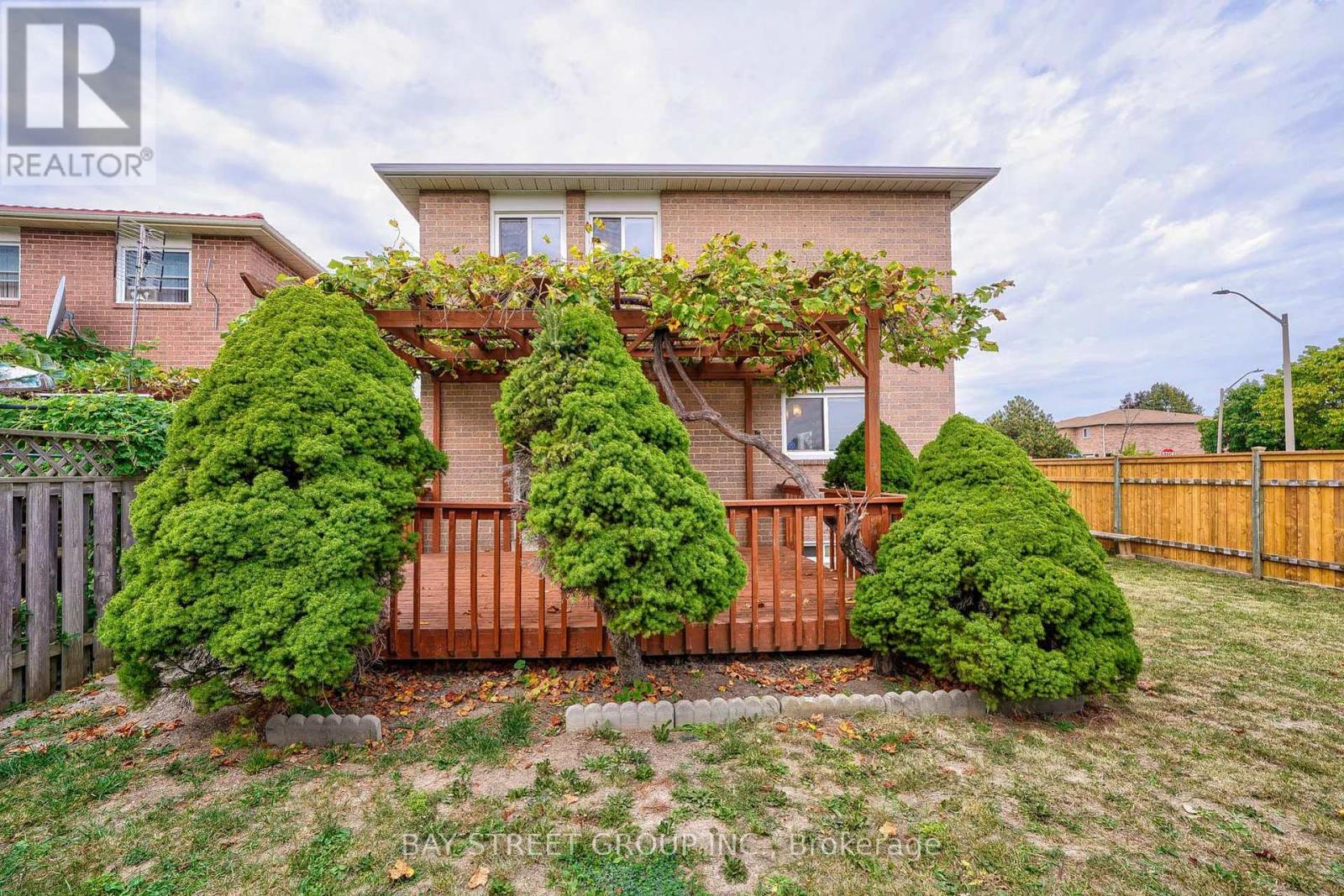 596 Constellation Drive, Mississauga (Hurontario), Ontario  L5R 2X3 - Photo 43 - W12901084