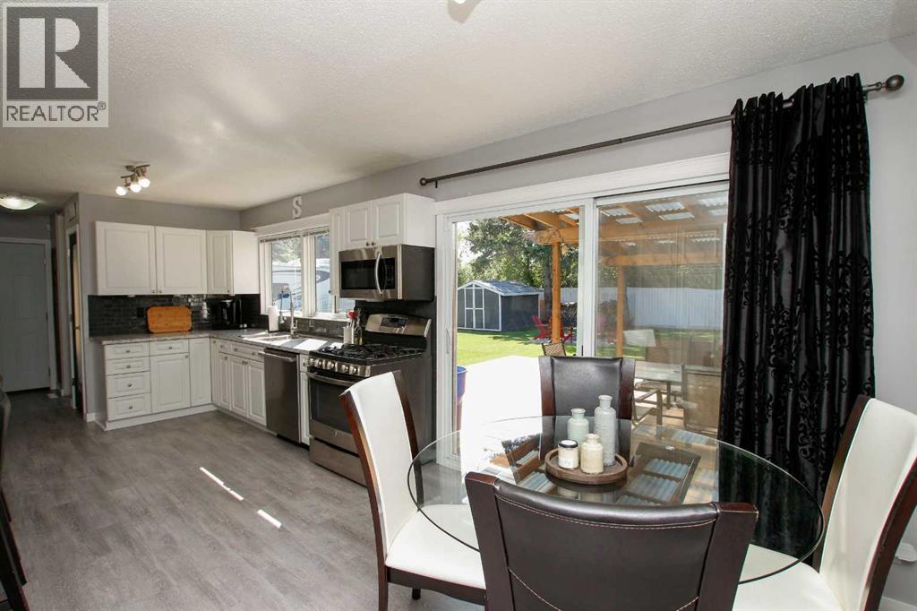 4 Mckee Close, Red Deer, Alberta  T4N 0L9 - Photo 8 - A2293777