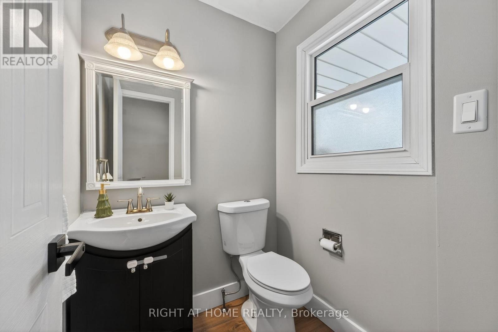 62 Windham Crescent, Clarington, Ontario  L1E 1Y3 - Photo 3 - E12900394