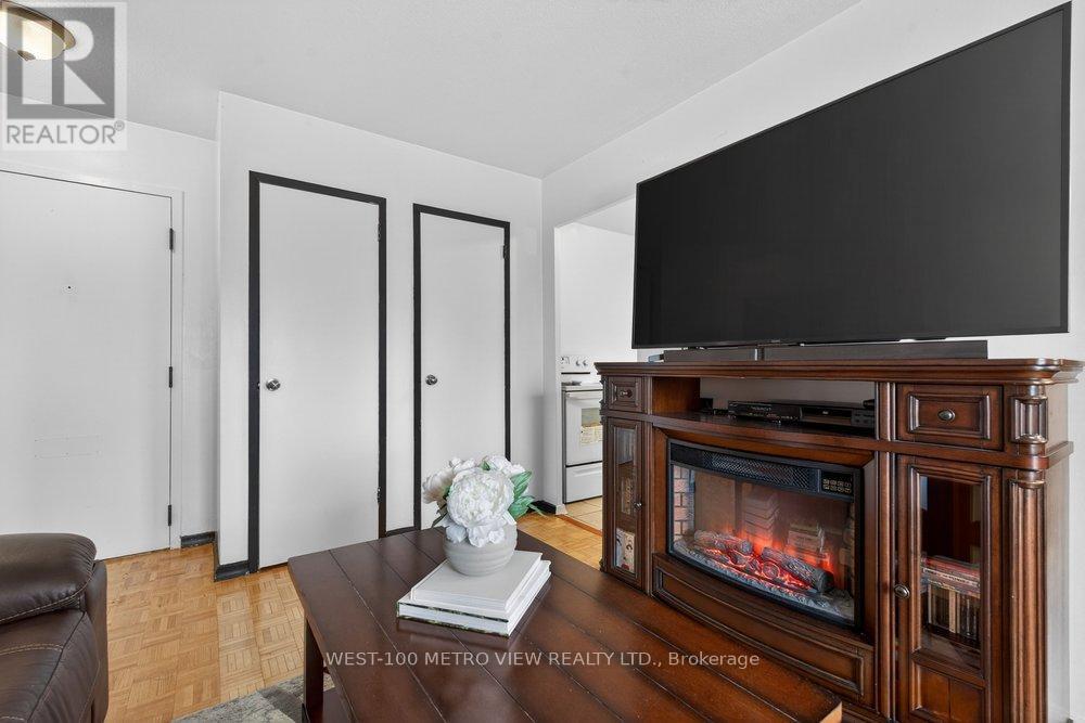 401 - 1275 Silver Spear Road, Mississauga, Ontario  L4Y 2W7 - Photo 6 - W12853372