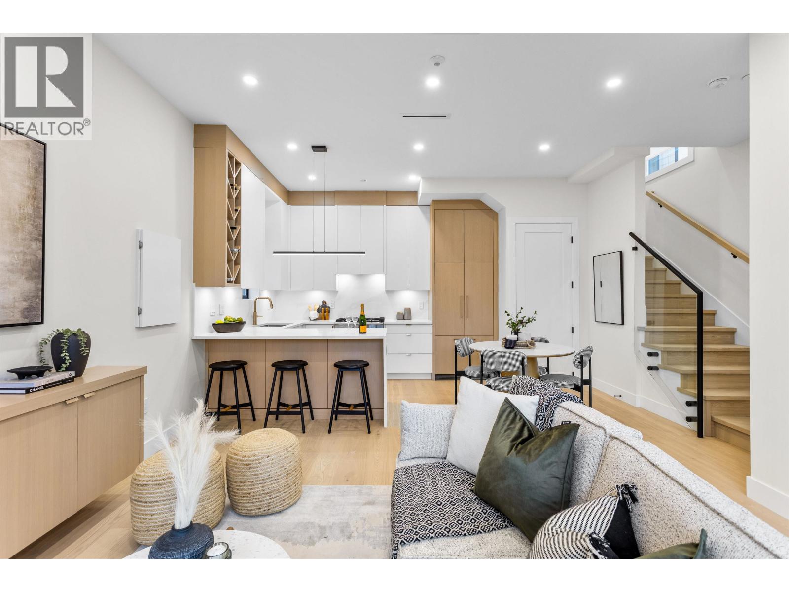 1 5306 Culloden Street, Vancouver, British Columbia  V5W 3R6 - Photo 4 - R3101779