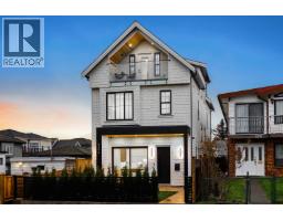 <div class="price">$1,449,000</div> 1 5306 Culloden Street, Vancouver<br><div style="margin-bottom:8px;"><small>Angell</small></div><div class='bed_bath'>3 Bed | 4 Bath</div>