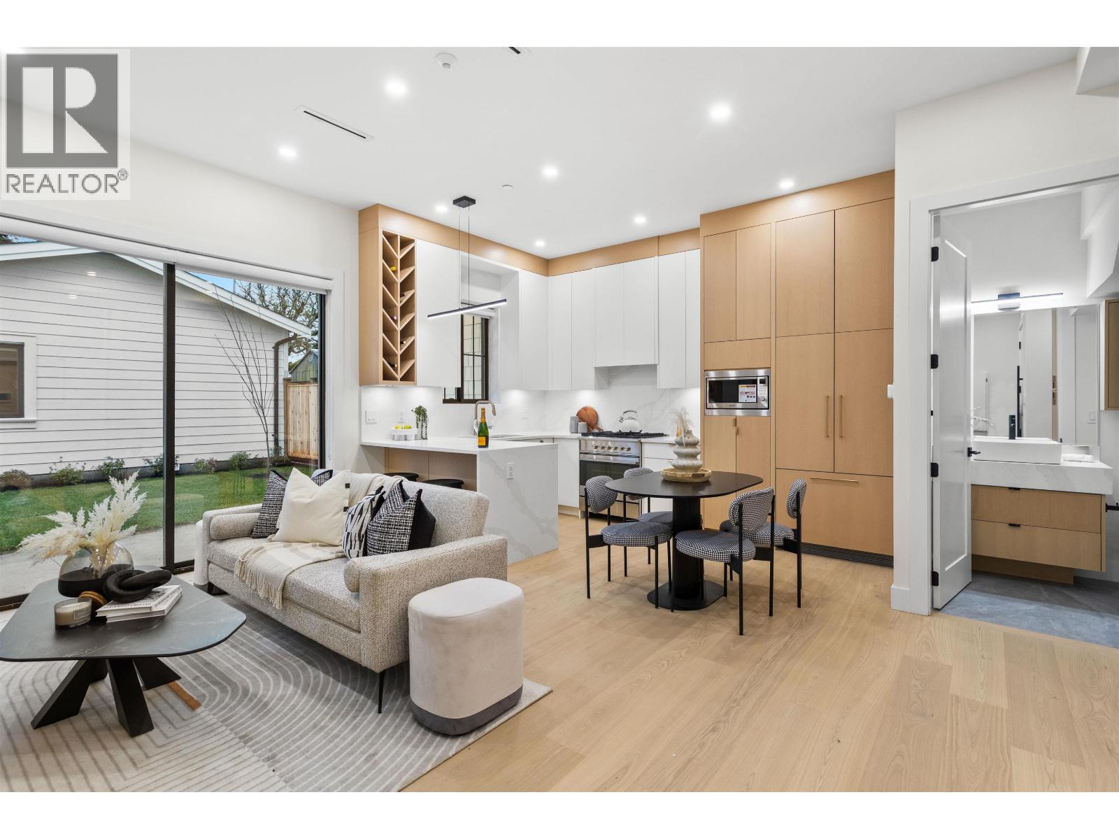 2 5306 Culloden Street, Vancouver, British Columbia  V5W 3R6 - Photo 3 - R3101780