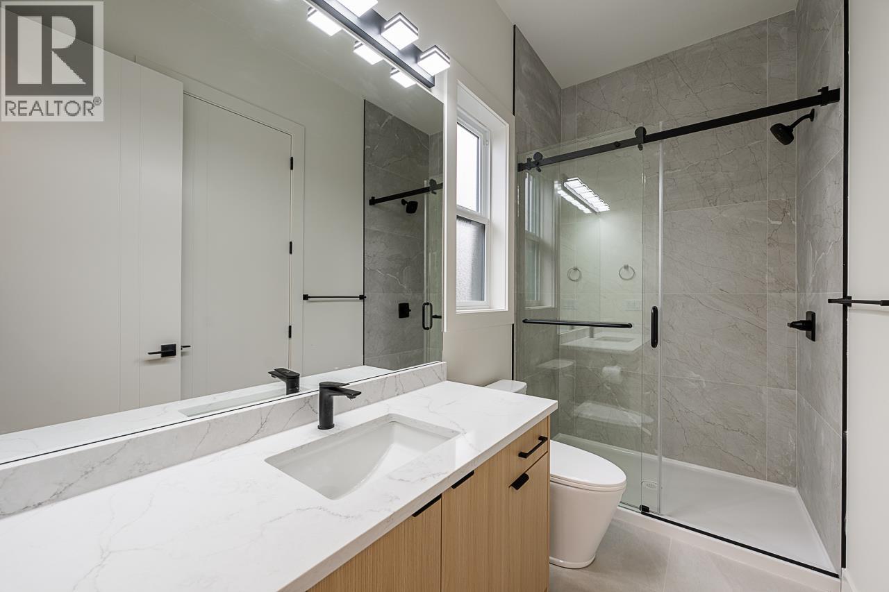 2 6554 Charles Street, Burnaby, British Columbia  V5B 2H1 - Photo 6 - R3101794