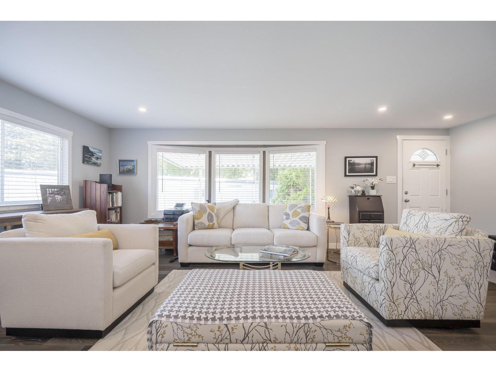 233 1840 160 Street, Surrey, British Columbia  V4A 4X4 - Photo 3 - R3085143