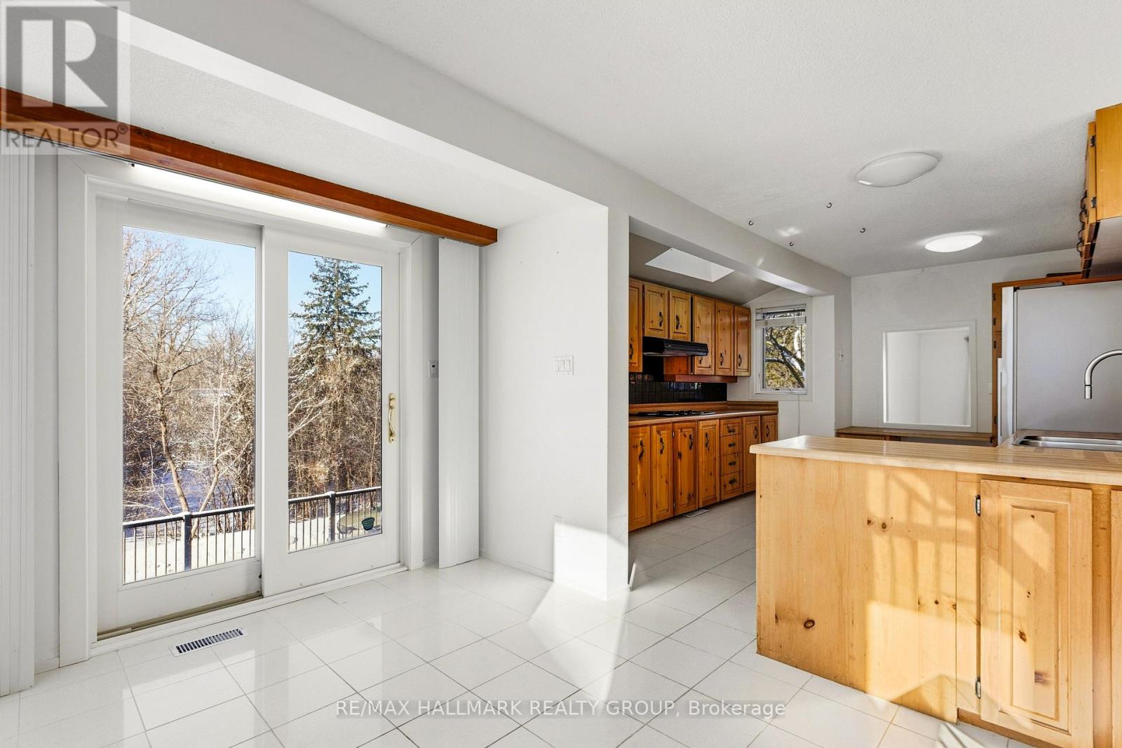 500 Foxview Place, Ottawa, Ontario  K1K 4C4 - Photo 10 - X12901776