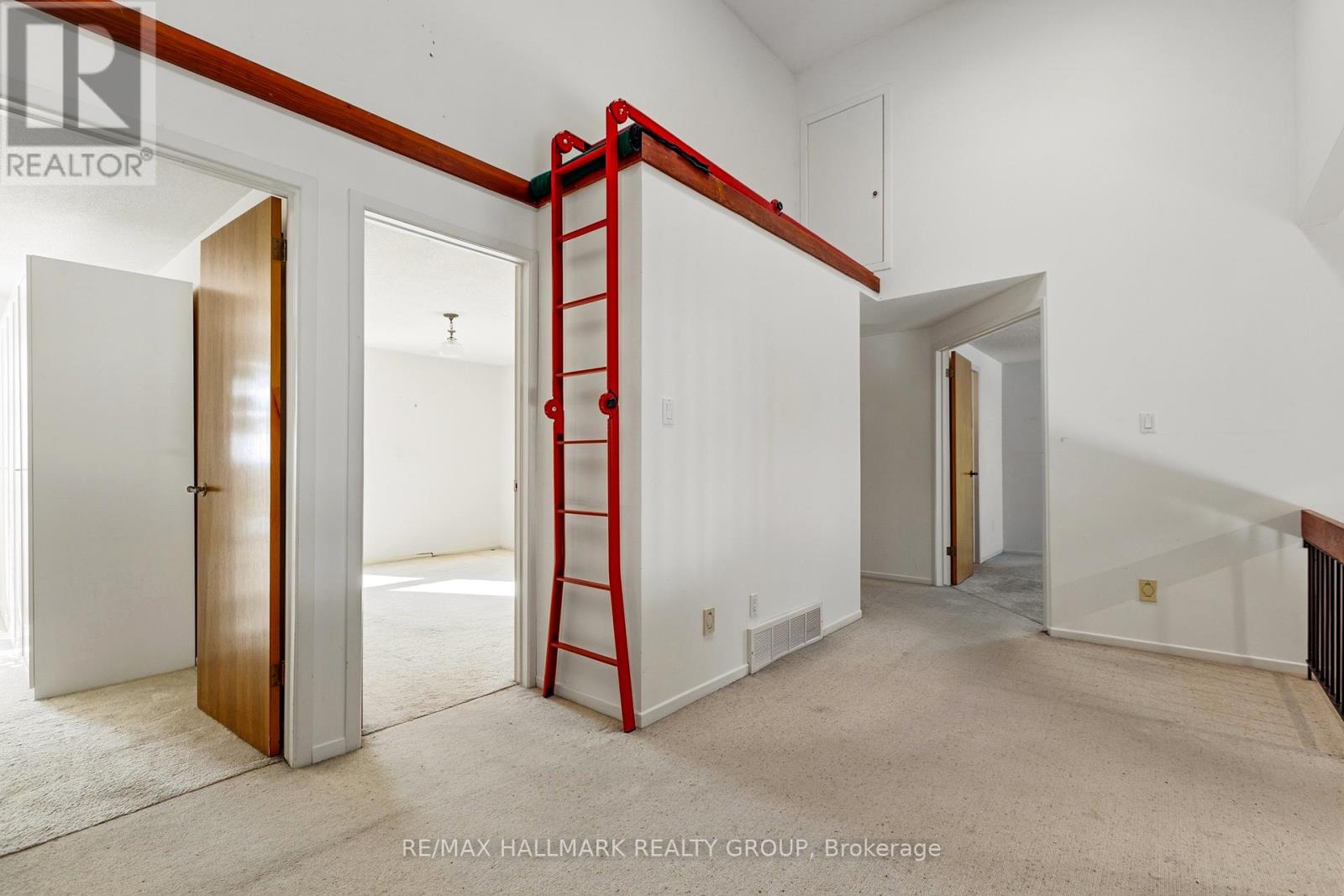 500 Foxview Place, Ottawa, Ontario  K1K 4C4 - Photo 24 - X12901776