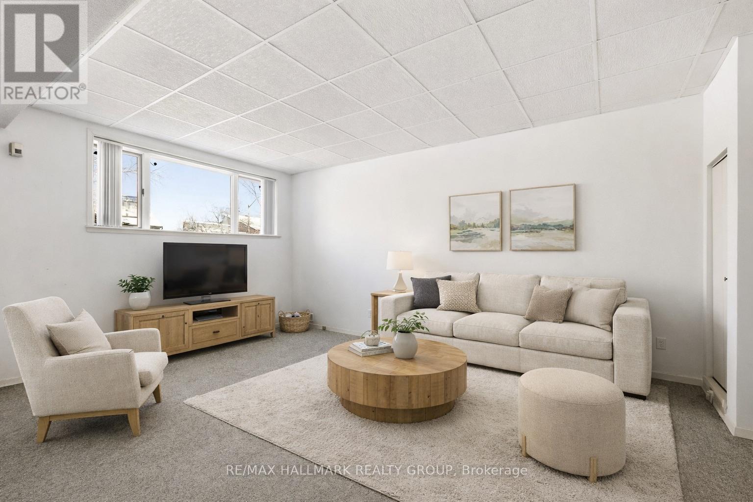 500 Foxview Place, Ottawa, Ontario  K1K 4C4 - Photo 30 - X12901776