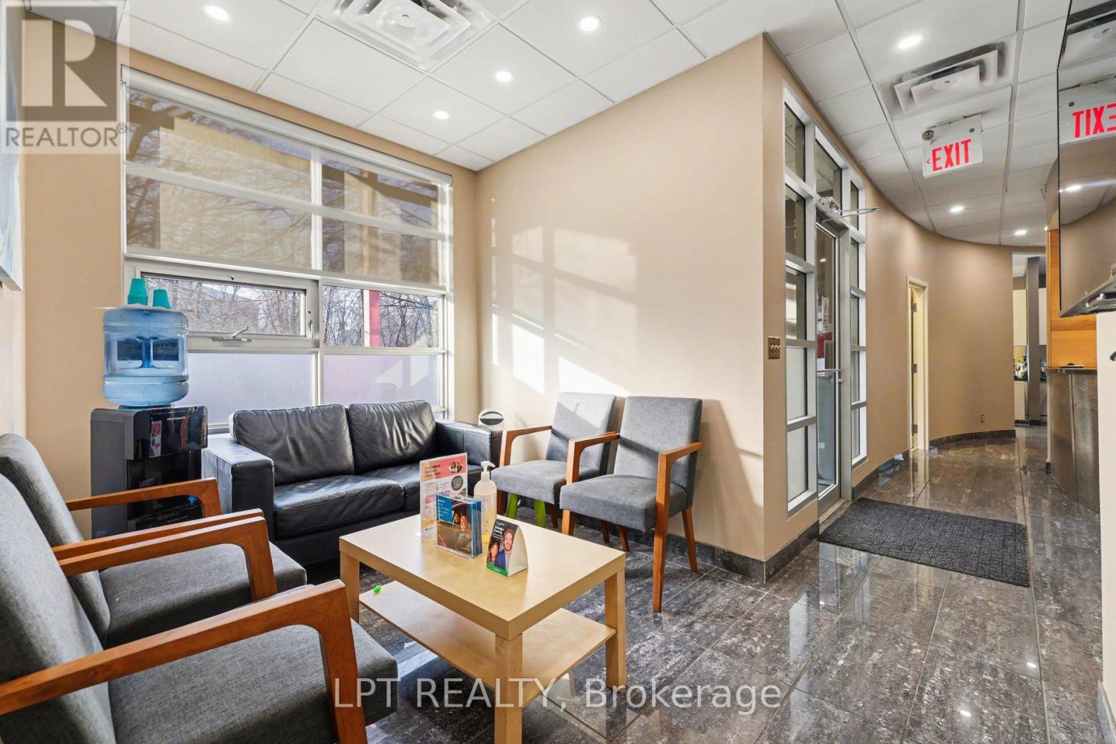 3 Claremont Drive, Ottawa, Ontario  K1K 4J6 - Photo 7 - X12901784