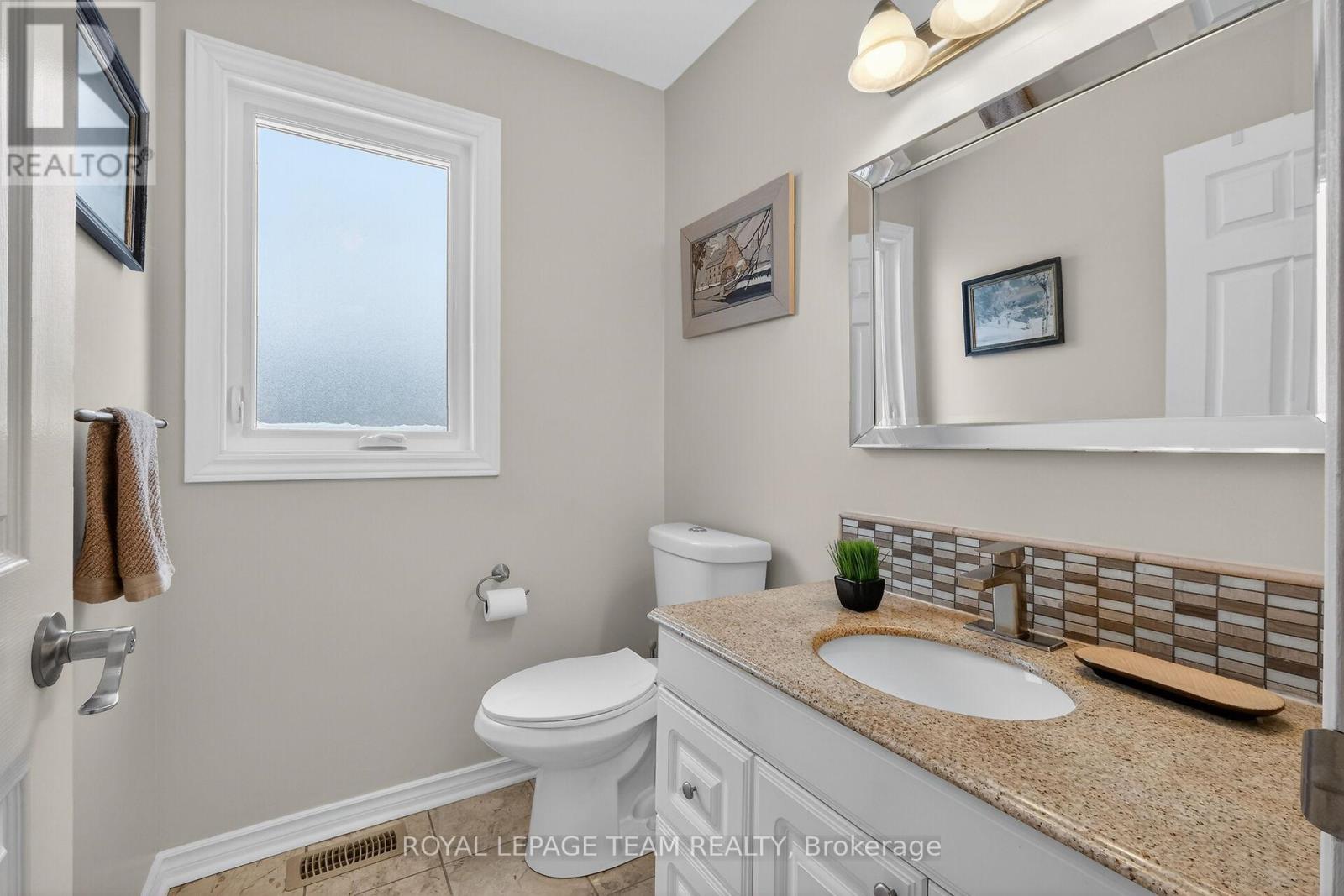 11 Speers Crescent, Ottawa, Ontario  K2M 1W1 - Photo 19 - X12901798