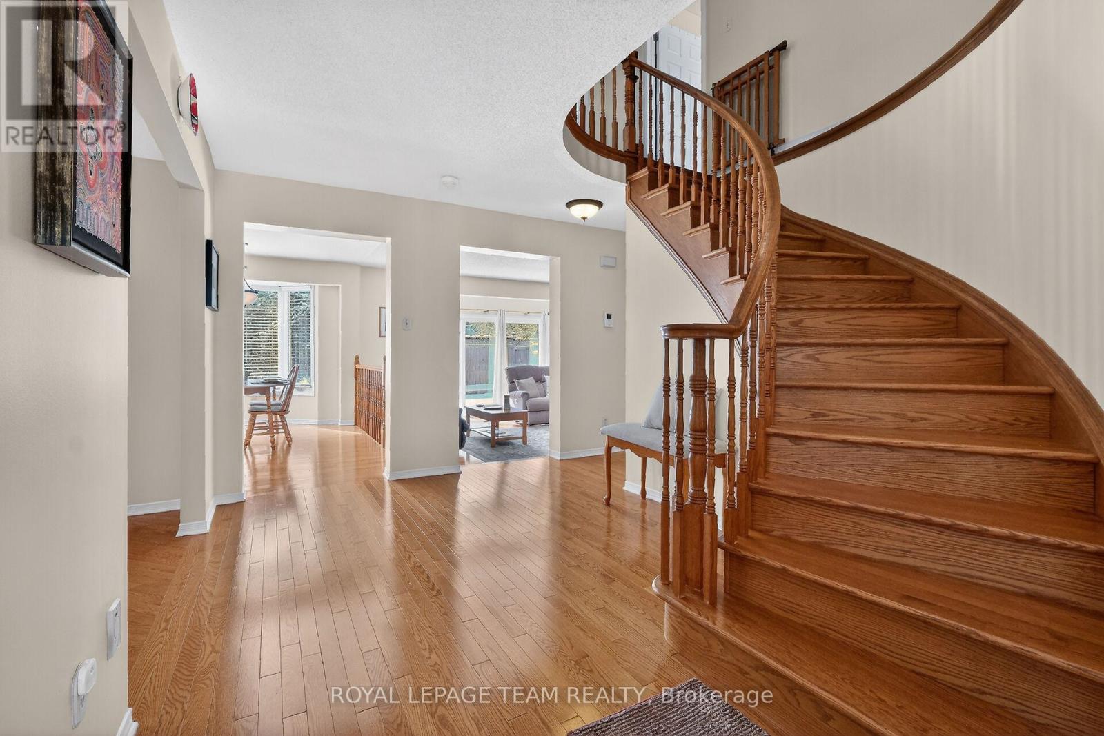 11 Speers Crescent, Ottawa, Ontario  K2M 1W1 - Photo 21 - X12901798